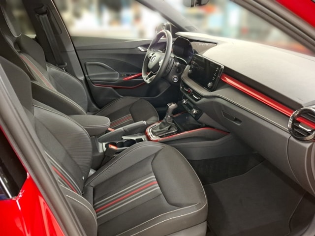 Skoda Fabia 1,5 TSI DSG LED RFK PDC 18Z SHZ