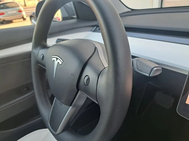 Tesla Model 3 AWD Long Range