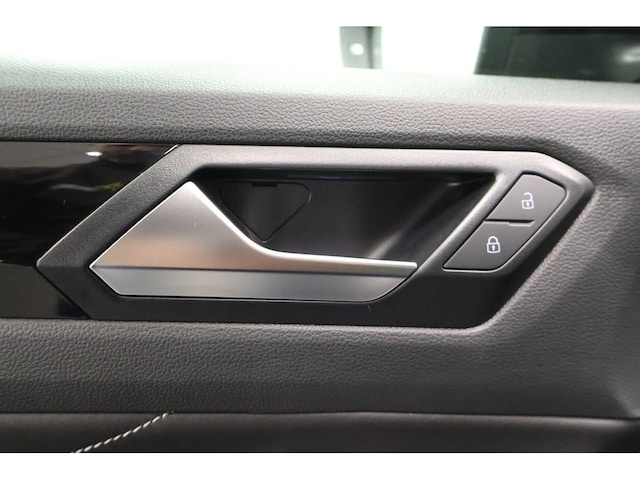 Volkswagen T-Roc 1.5 TSI DSG R-Line