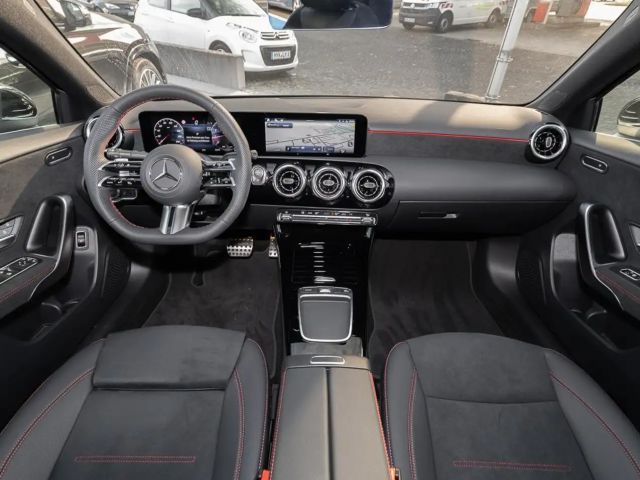 Mercedes-Benz A 180 Limousine LED Navi SHZ Fernlichtass. Kam.
