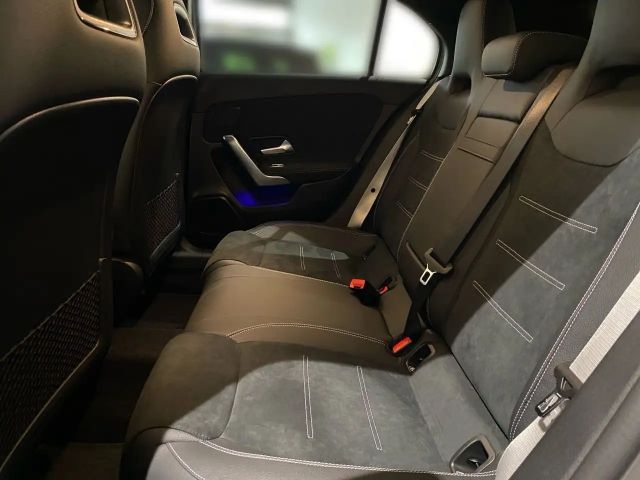 Mercedes-Benz A 200 AMG Line