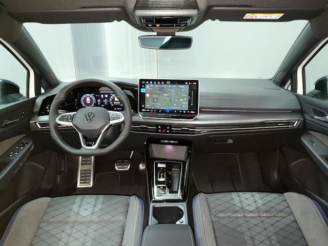 Volkswagen Golf 1.5 eTSI DSG R-Line