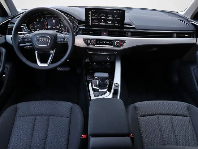 Audi A4 30 TDI Sedan