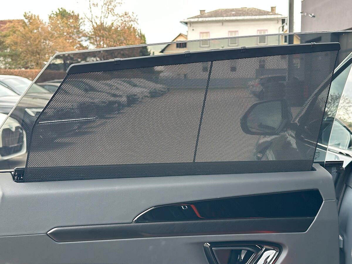 Lamborghini Urus URUS SE