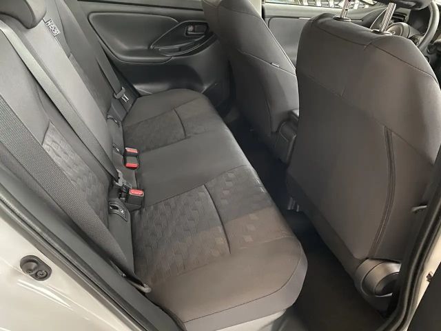 Mazda 2 Hybrid 1.5L Hybrid VVT-i Centre