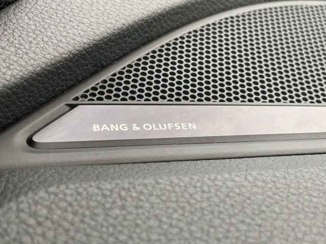 Audi A4 40 TFSI Avant S-Line