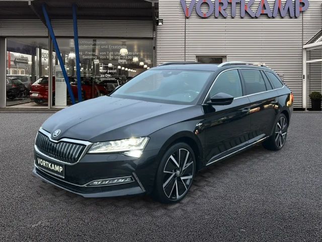 Skoda Superb Combi iV