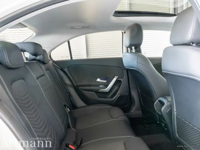 Mercedes-Benz A 200 Progressive