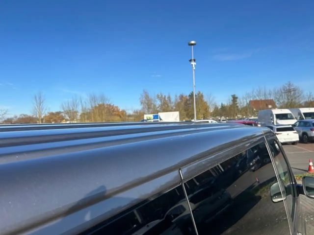 Volkswagen Caravelle 2.0 TDI T6