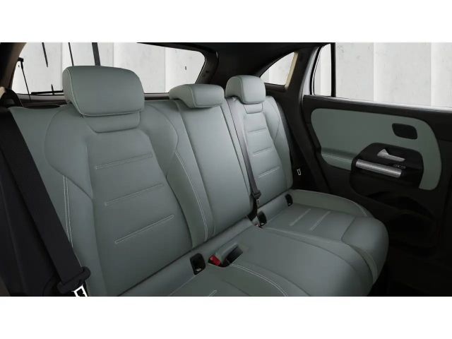 Mercedes-Benz GLA 250 4MATIC AMG Line