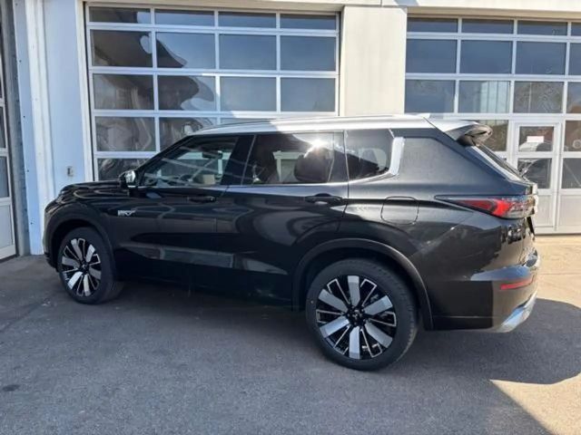 Mitsubishi Outlander 4WD PHEV