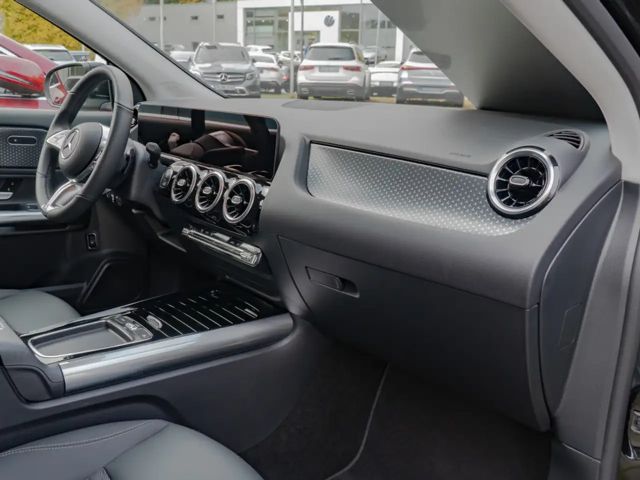 Mercedes-Benz GLA 180 Progressive