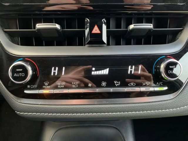 Toyota Corolla Hybride Team D