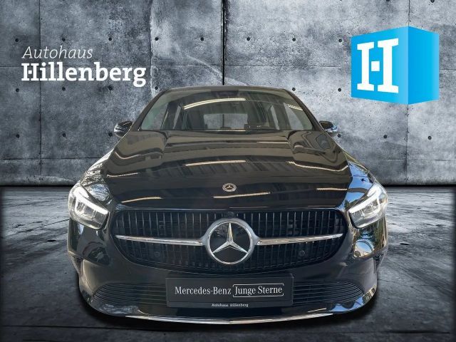 Mercedes-Benz B 200 Progressive Sedan