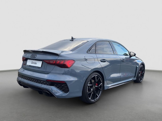 Audi RS3 Quattro S-Tronic Sedan