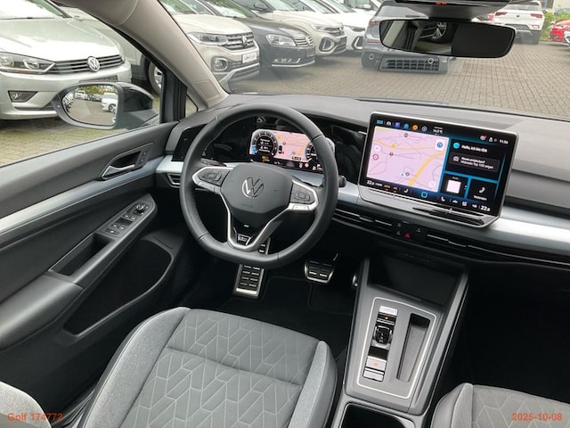 Volkswagen Golf 1.5 eTSI DSG