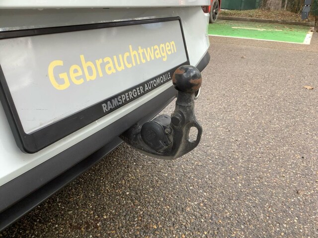 Volkswagen Golf 2.0 TSI GTI