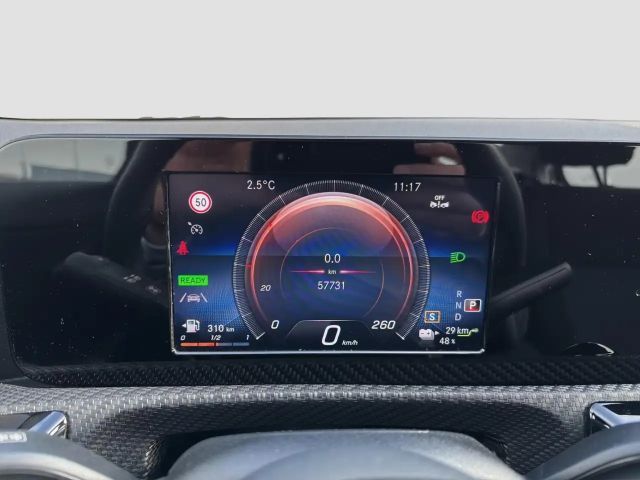 Mercedes-Benz A 250 A 250 e