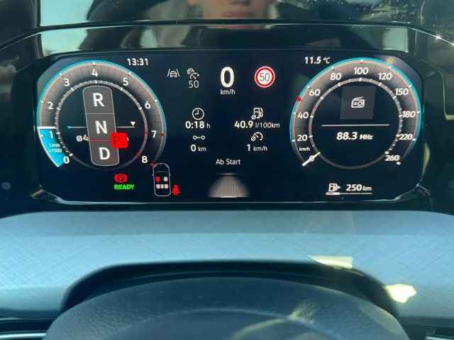 Volkswagen Golf Business DSG Variant