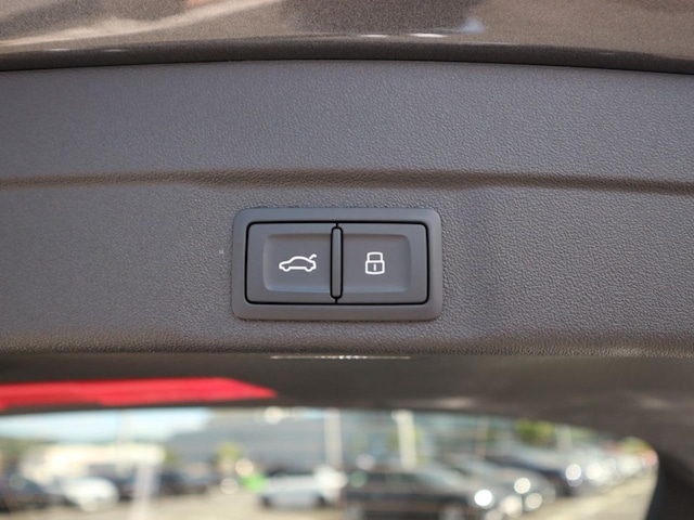 Audi A6 Avant Quattro S-Tronic