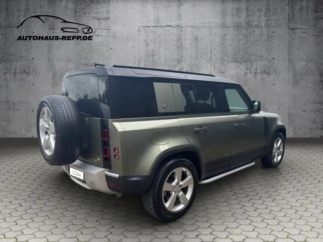 Land Rover Defender 110