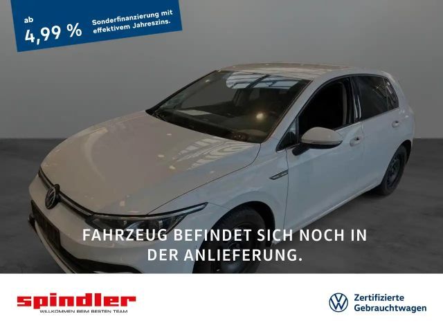 Volkswagen Golf 2.0 TSI DSG Golf VIII Style