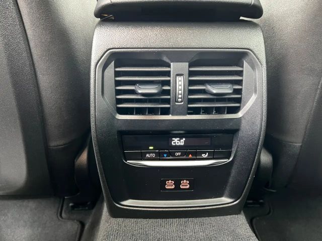 BMW 320 320d M-Sport Sedan xDrive