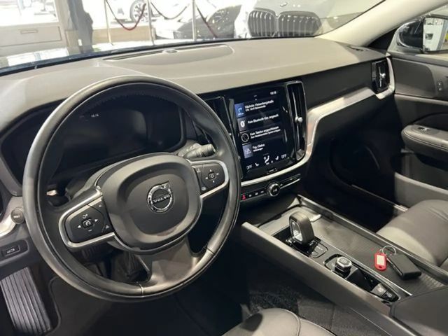 Volvo V60 Momentum