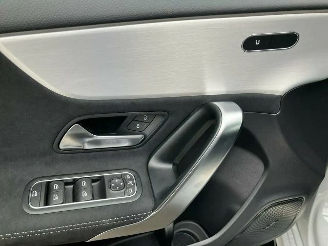 Mercedes-Benz A 200 AMG Line