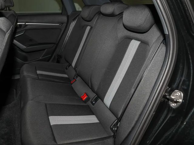 Audi A3 30 TDI Sedan