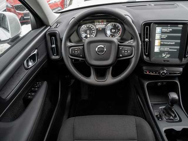 Volvo XC40 Core Momentum