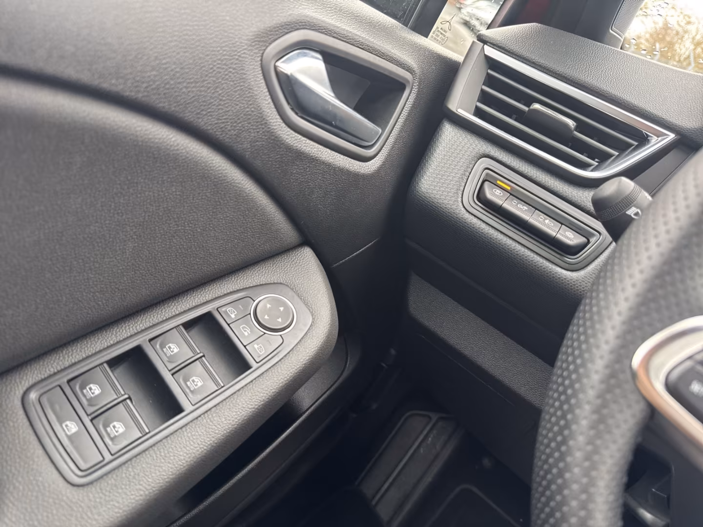 Mitsubishi Colt Hybrid