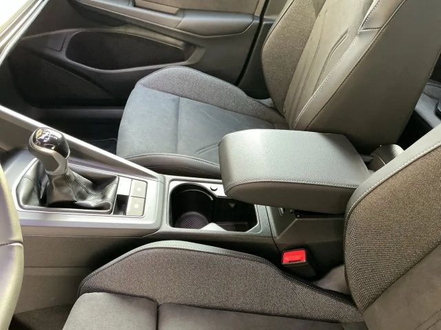 Volkswagen Golf Rabbit TSI