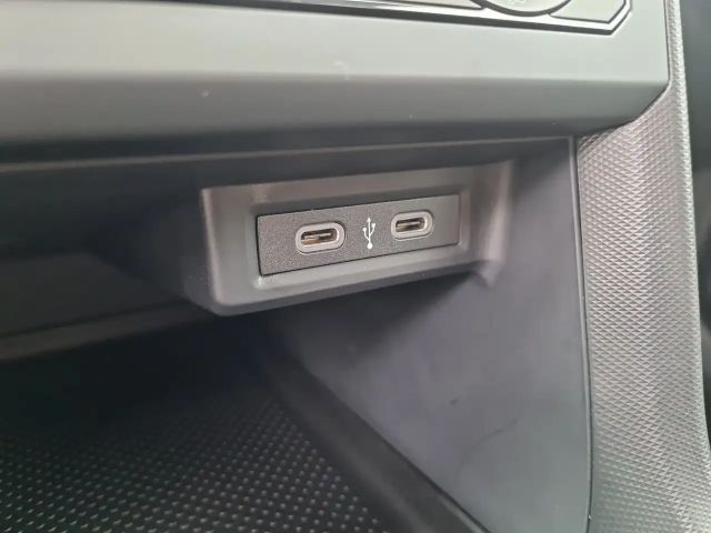 Volkswagen T-Cross 4Me TSI