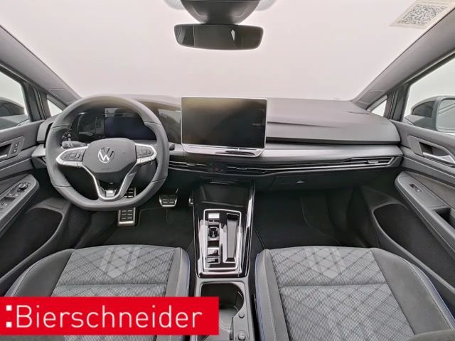 Volkswagen Golf 1.5 eTSI DSG R-Line Style