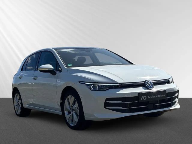 Volkswagen Golf 1.5 eTSI Golf VIII Style