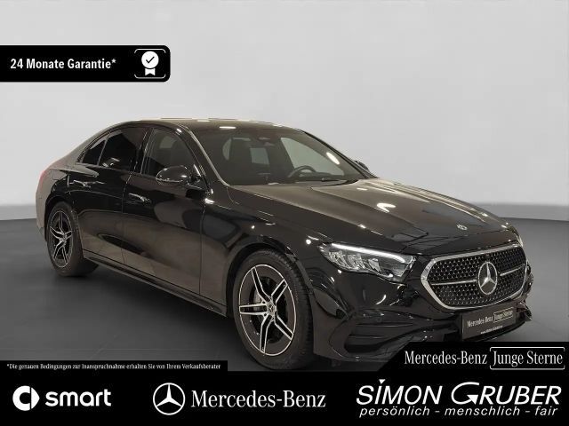 Mercedes-Benz E 220 AMG Line E 220 d Sedan