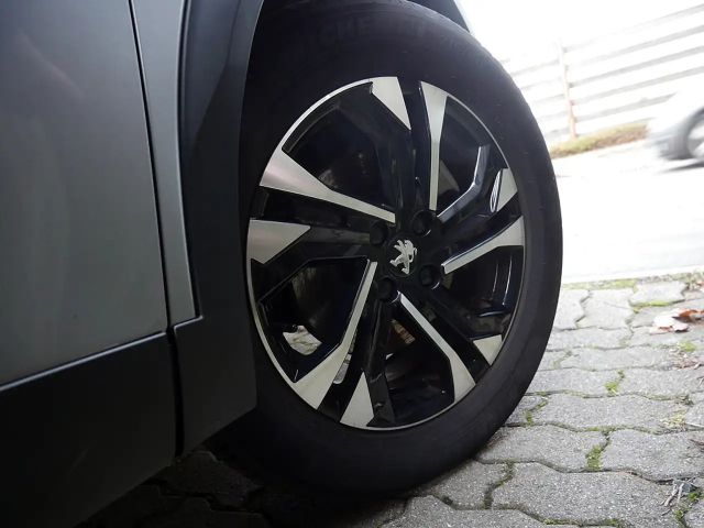 Peugeot E-2008 Allure Pack