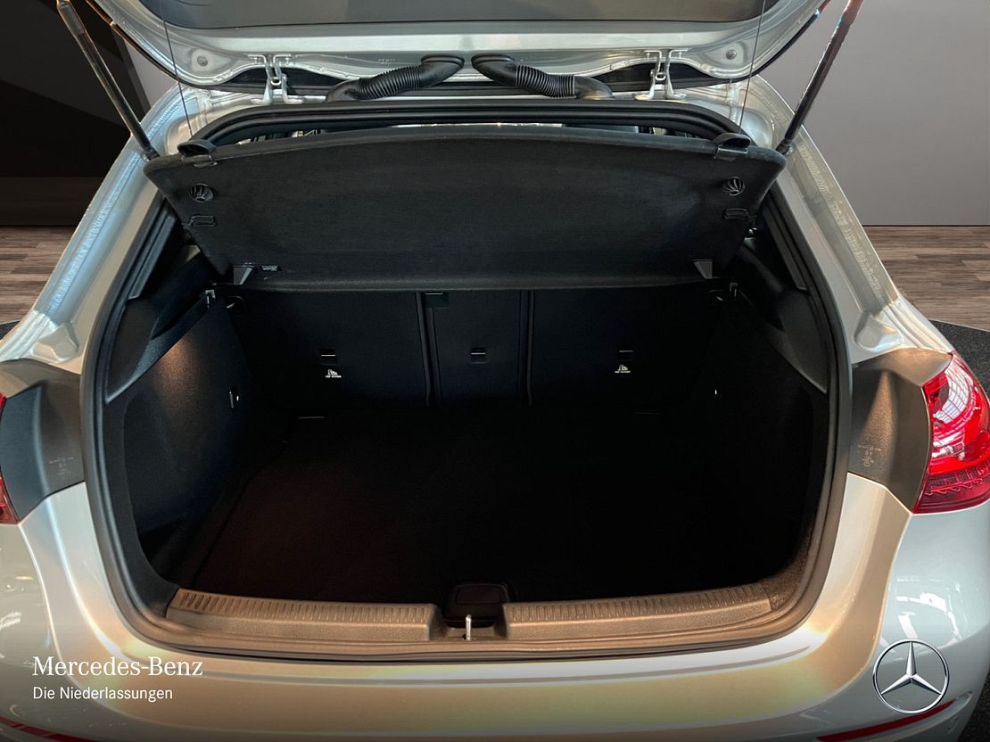 Mercedes-Benz A 180 A 180 d