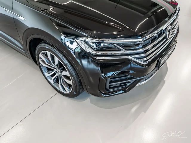 Volkswagen Touareg 4Motion R-Line