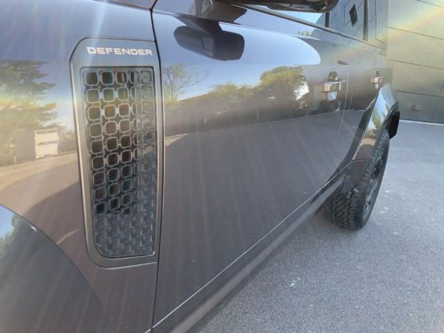 Land Rover Defender 110 AWD
