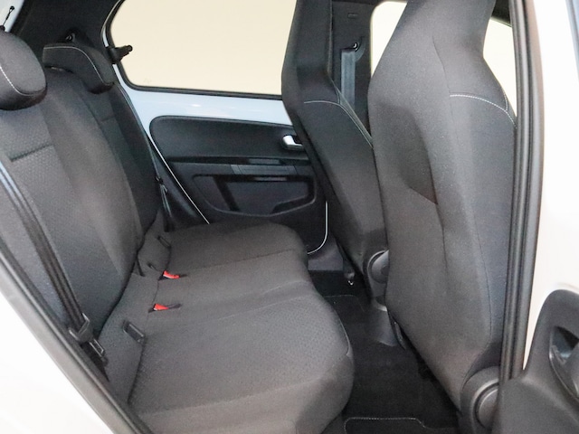 Volkswagen up! Active