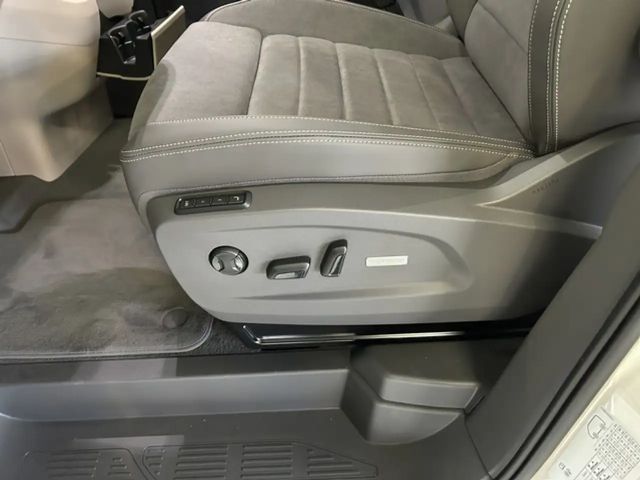 Volkswagen Multivan Life T7