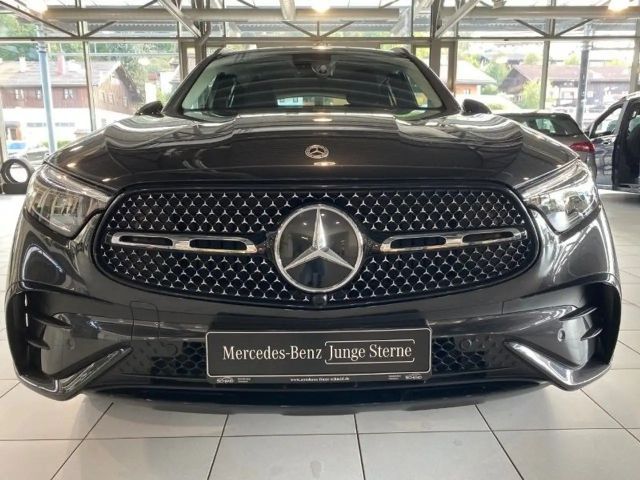 Mercedes-Benz GLC 200 4MATIC AMG Line