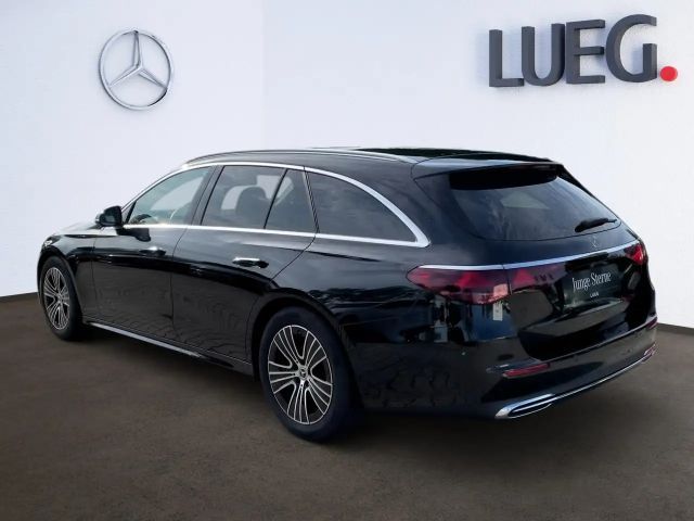 Mercedes-Benz E 220 AVANTGARDE E 220 d Estate