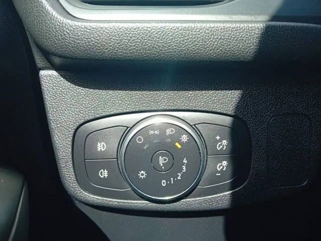 Ford Focus Cool & Connect