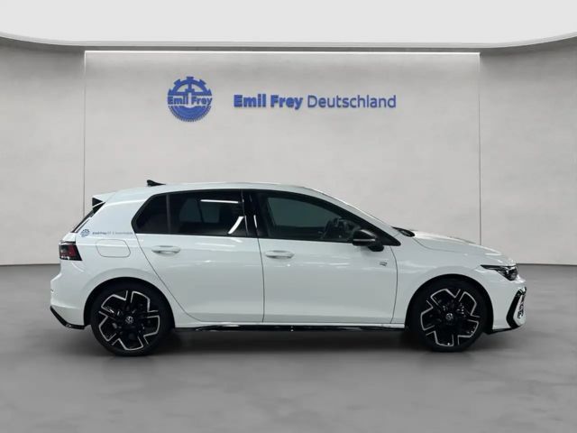 Volkswagen Golf 1.5 eTSI DSG R-Line