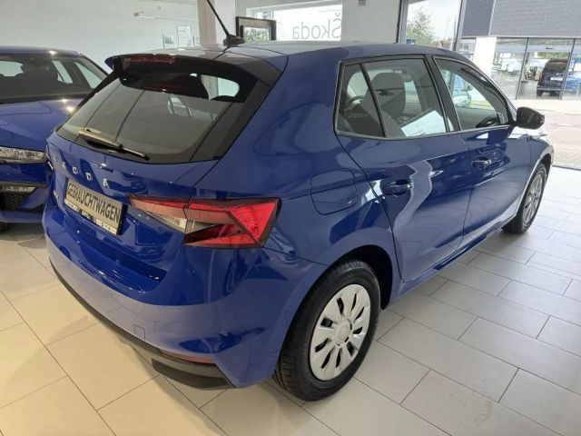 Skoda Fabia 1.0 MPI Essence ABS Fahrerairbag ESP SERVO