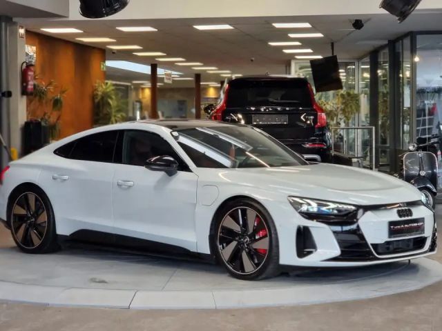 Audi e-tron GT e-tron GT Aut. *Glasdach*Virtual-Cockpit*Head-up*3