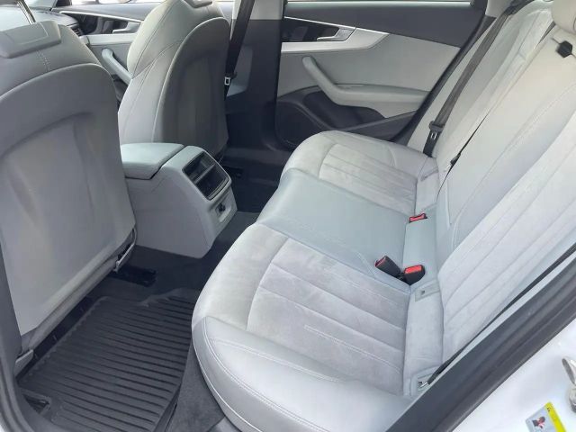 Audi A4 40 TDI Avant S-Line